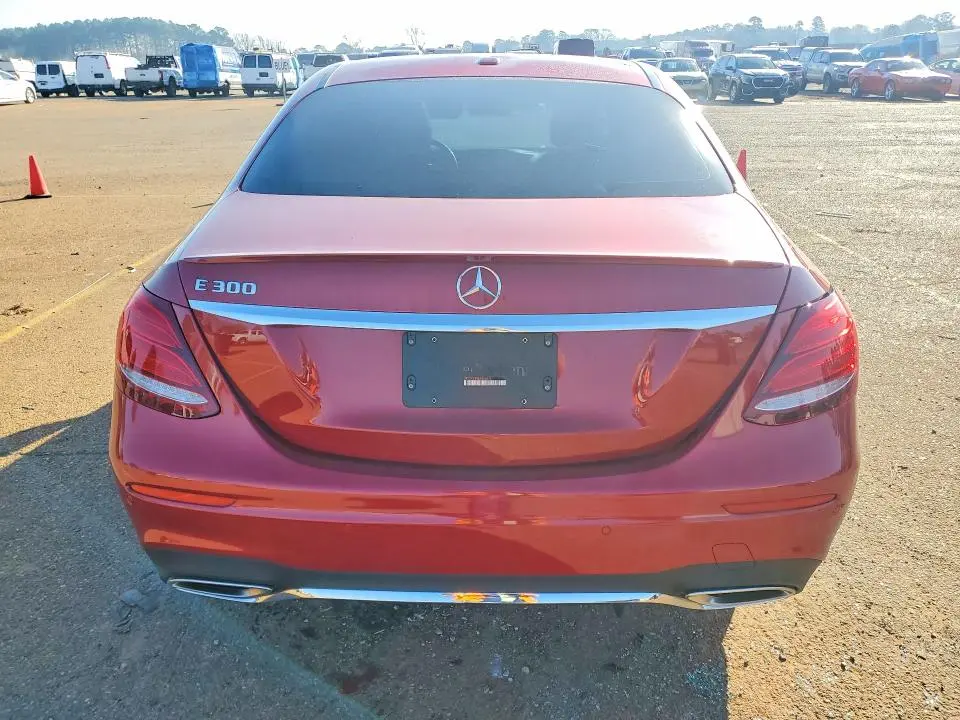 2019 MERCEDES-BENZ E 300  