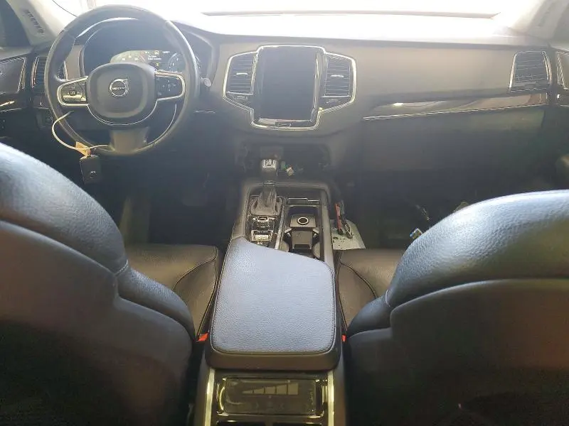 2016 VOLVO XC90 T6  