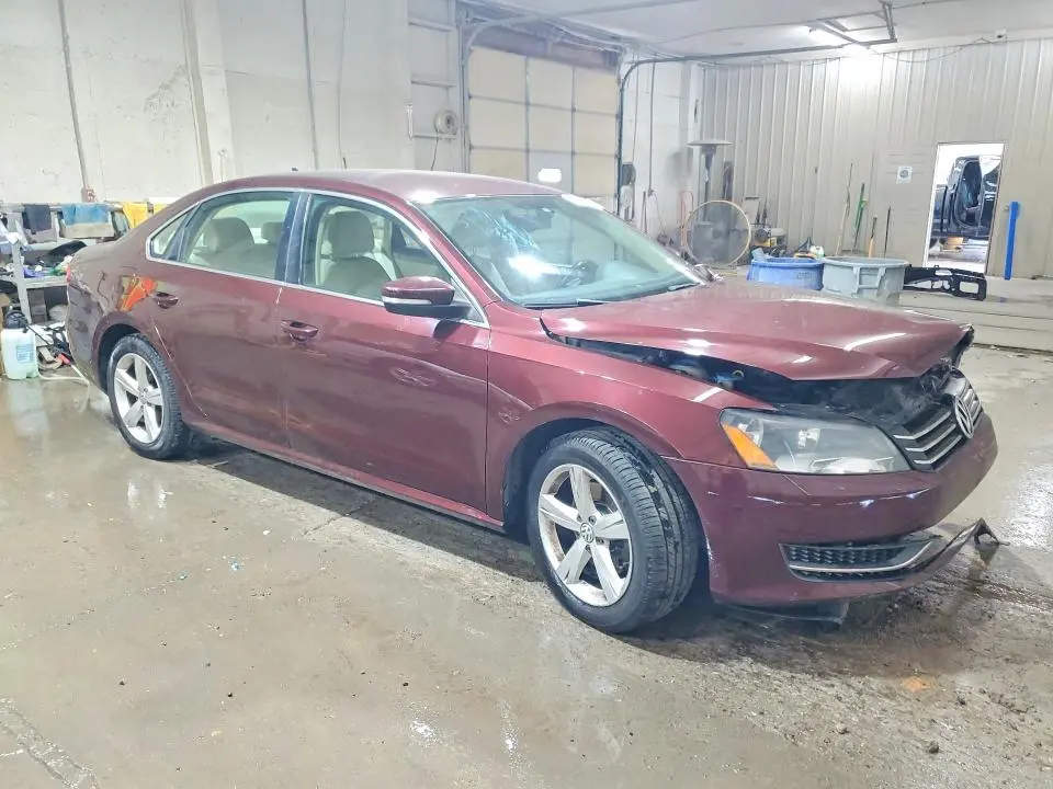2014 VOLKSWAGEN PASSAT SE  