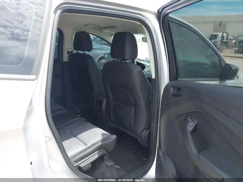 2017 FORD ESCAPE S