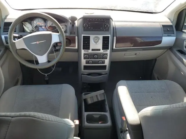 2010 CHRYSLER TOWN & COUNTRY TOURING  