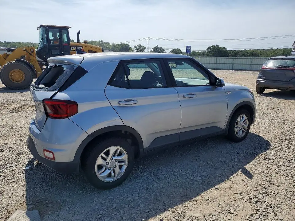 2022 HYUNDAI VENUE SE  