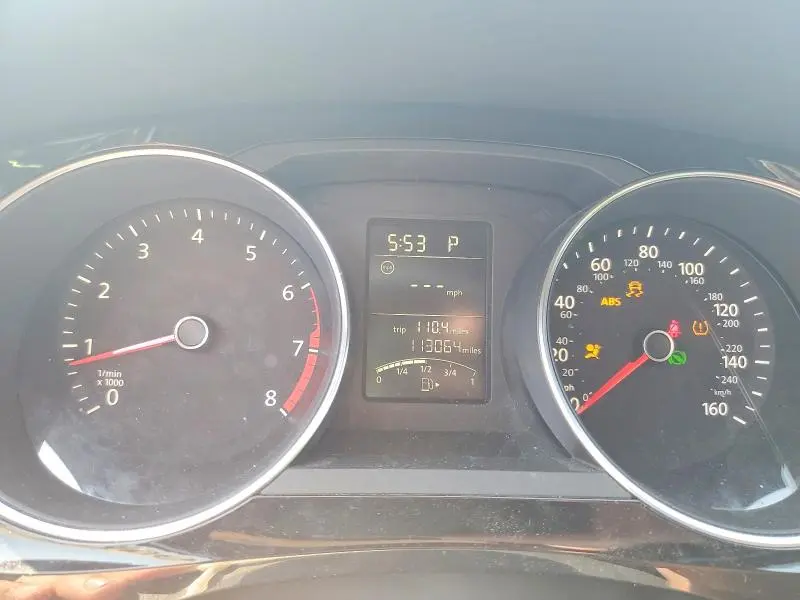 2016 VOLKSWAGEN JETTA SPORT  