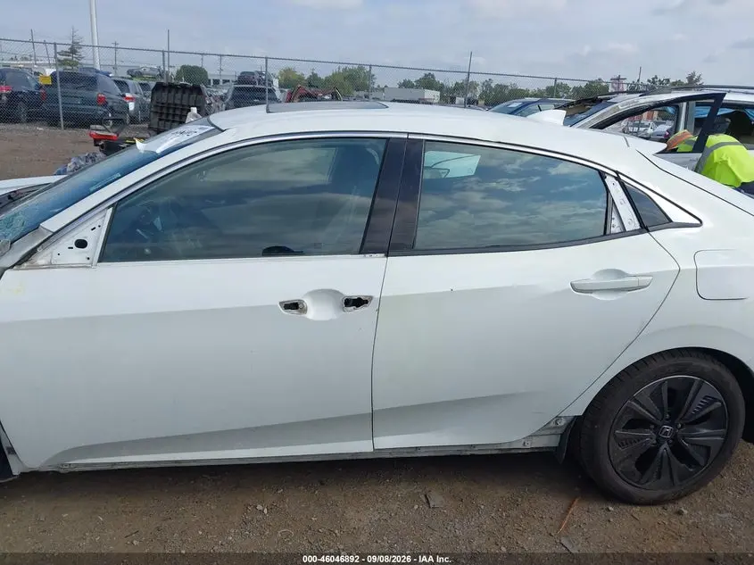 2017 HONDA CIVIC EX