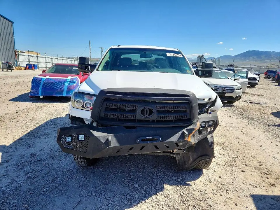 2010 TOYOTA TUNDRA CREWMAX LIMITED  
