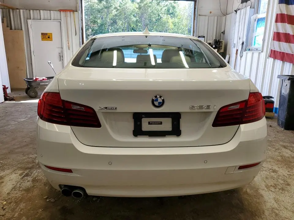 2016 BMW 528 XI  