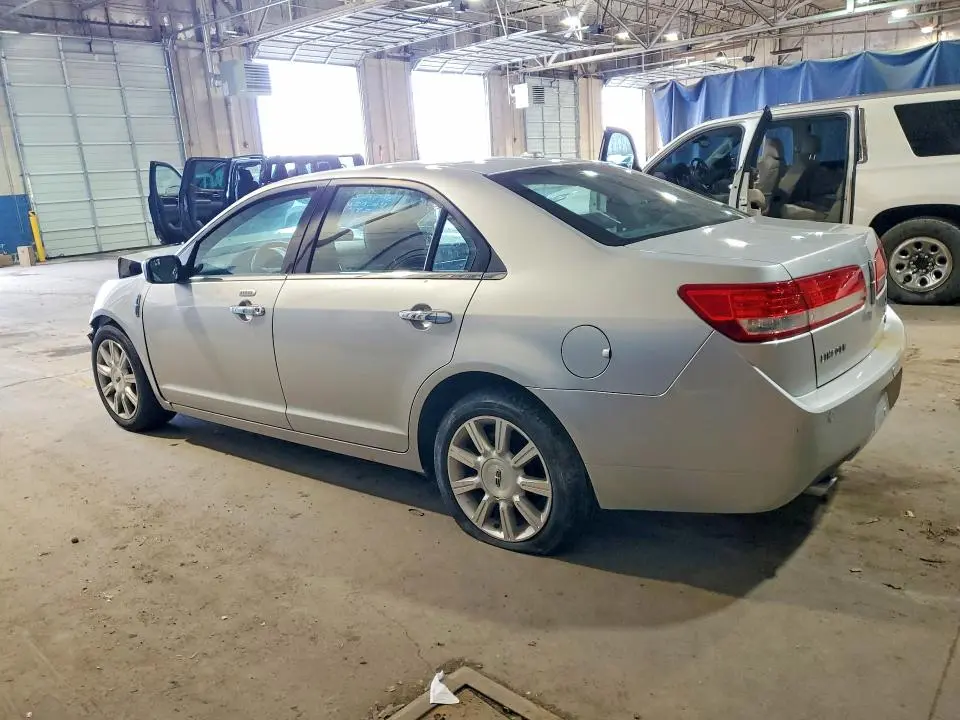 2011 LINCOLN MKZ   