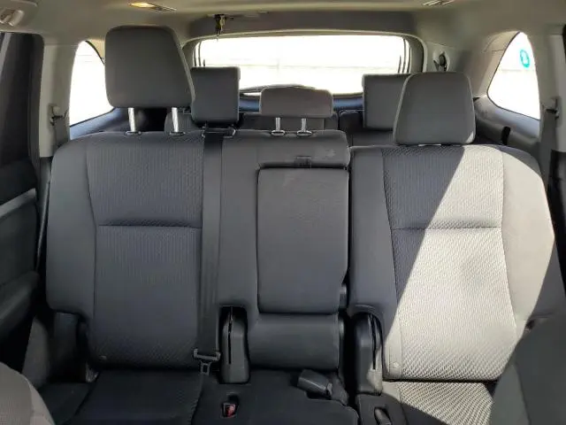 2015 TOYOTA HIGHLANDER LE  