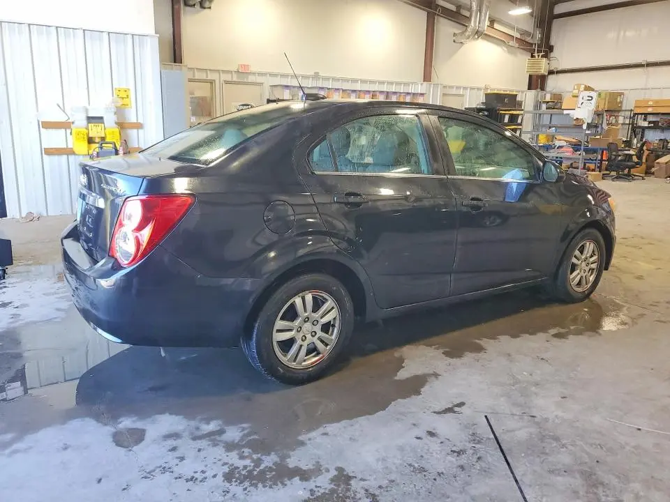 2015 CHEVROLET SONIC LT  