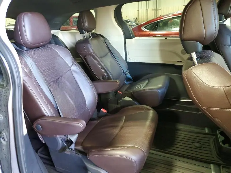 2021 TOYOTA SIENNA PLATINUM 7-PASSENGER  