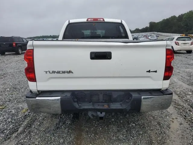 2016 TOYOTA TUNDRA CREWMAX SR5  