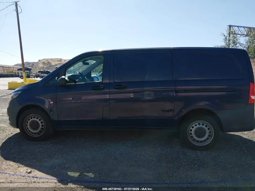 2019 MERCEDES-BENZ METRIS  