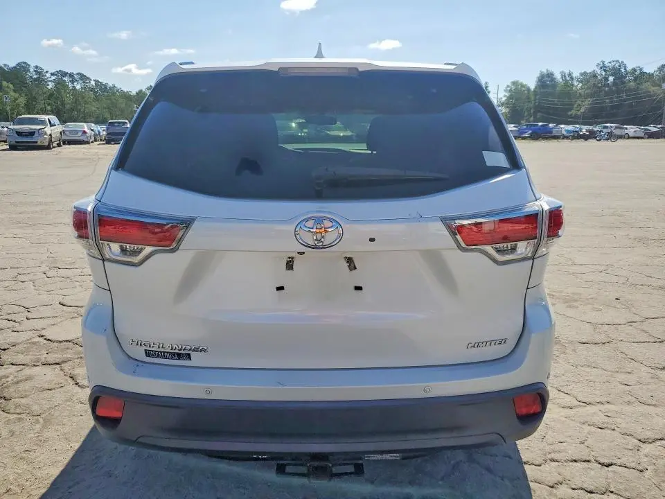 2016 TOYOTA HIGHLANDER LIMITED  