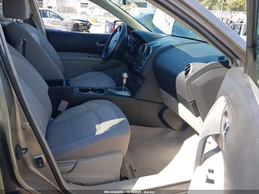 2013 NISSAN ROGUE SV