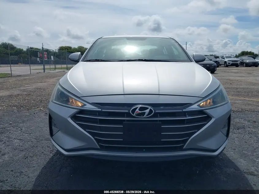 2019 HYUNDAI ELANTRA SE