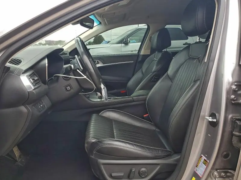 2022 GENESIS G70 BASE  