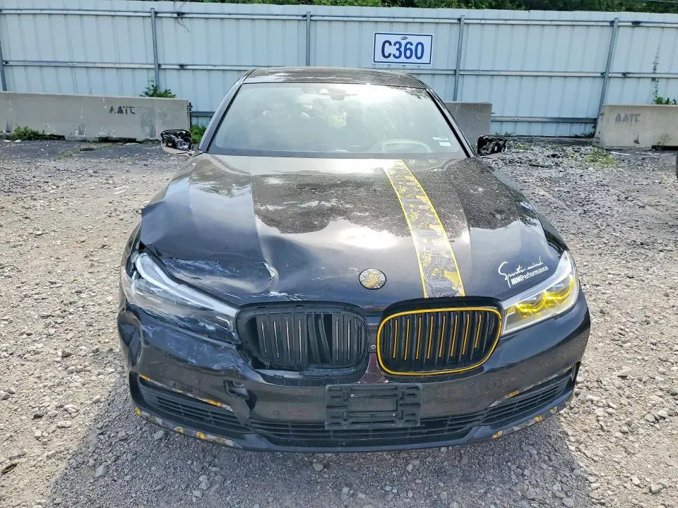 2016 BMW 750 XI  