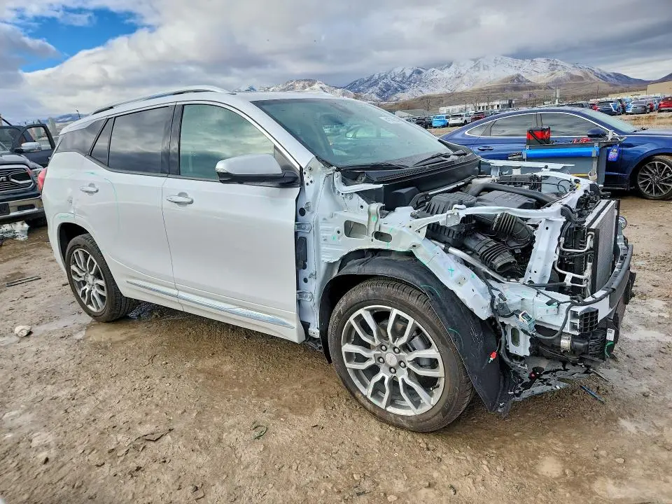 2024 GMC TERRAIN DENALI  