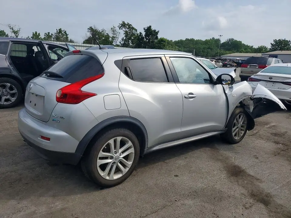 2013 NISSAN JUKE S  