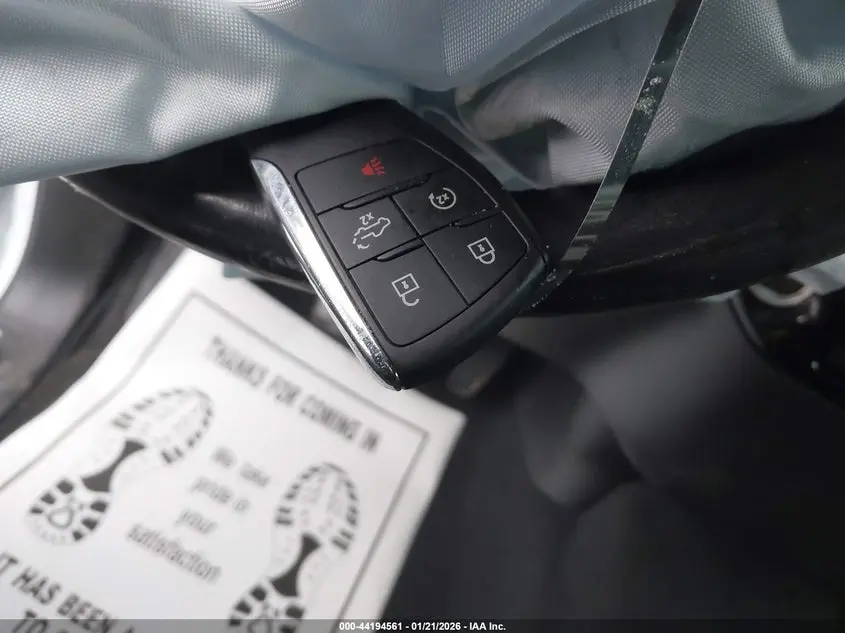 2025 CHEVROLET SILVERADO 1500 4WD  SHORT BED LT WITH 2FL