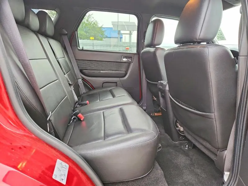 2010 FORD ESCAPE LIMITED  