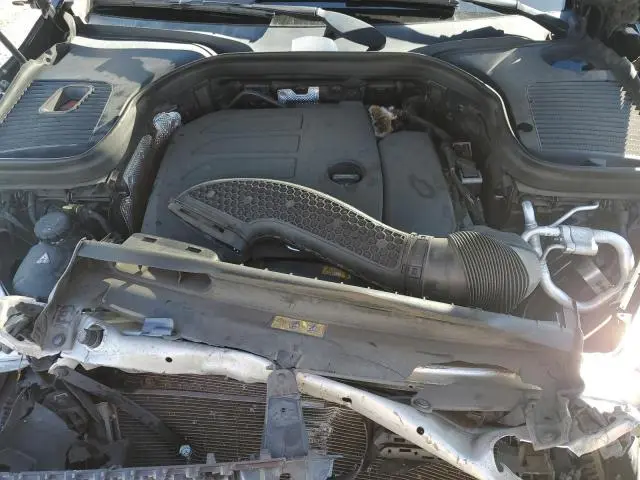 2020 MERCEDES-BENZ GLC 300  