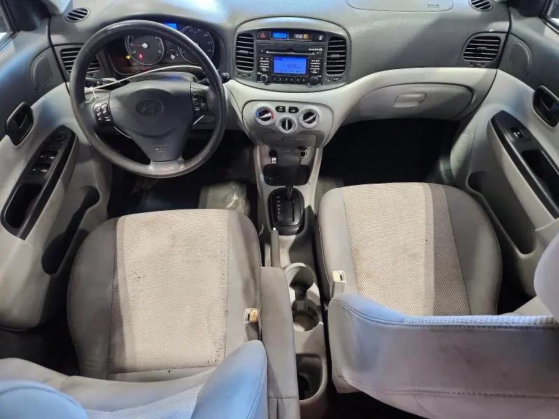 2010 HYUNDAI ACCENT GLS  