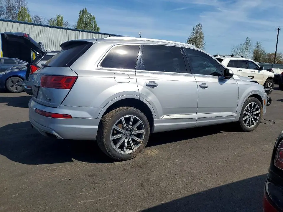 2017 AUDI Q7 PRESTIGE  