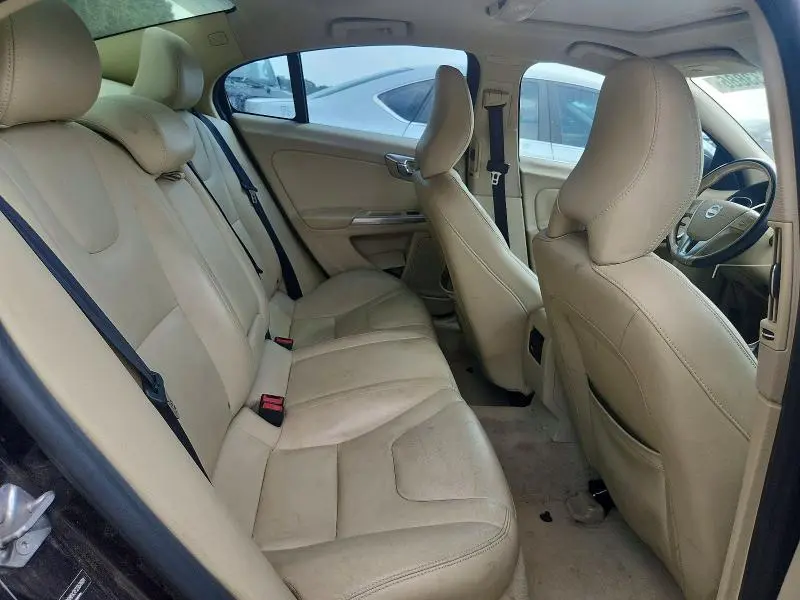 2015 VOLVO S60 PREMIER  