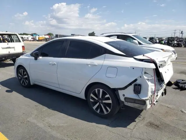 2022 NISSAN VERSA SR  