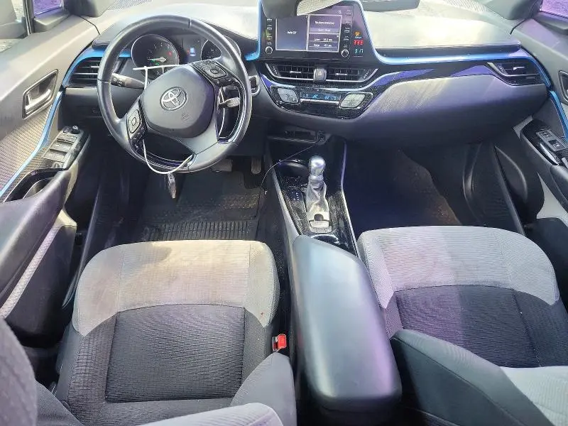 2019 TOYOTA C-HR XLE  