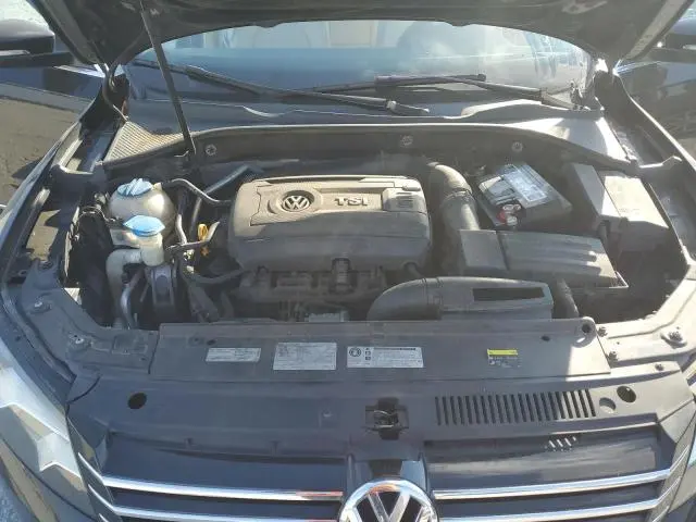 2015 VOLKSWAGEN PASSAT SE  
