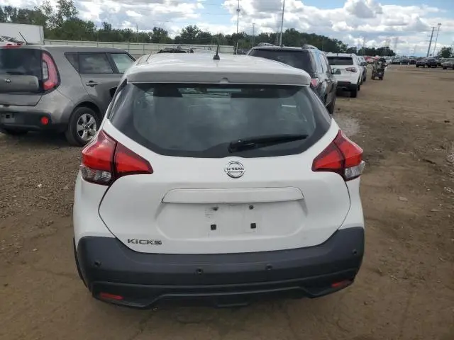 2020 NISSAN KICKS S  