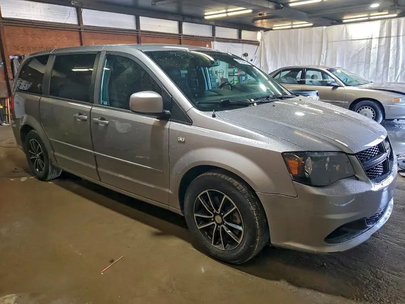 2014 DODGE GRAND CARAVAN SE  