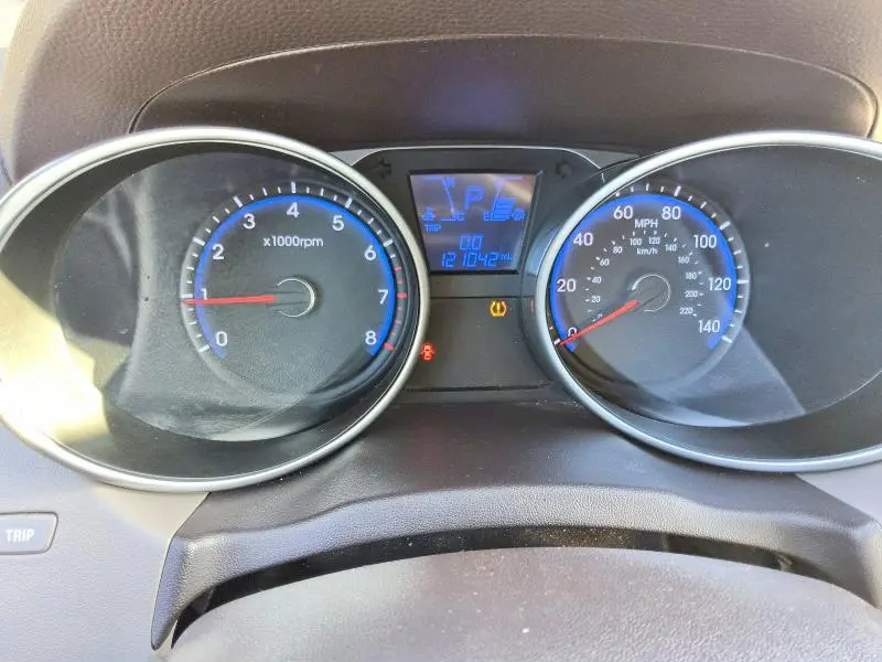 2011 HYUNDAI TUCSON GLS  