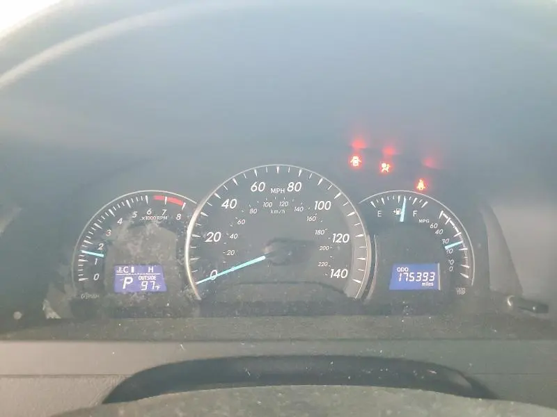 2012 TOYOTA CAMRY BASE  