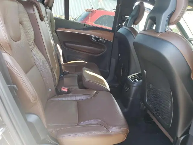 2018 VOLVO XC90 T8  