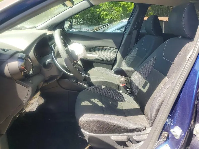 2018 NISSAN KICKS SV  