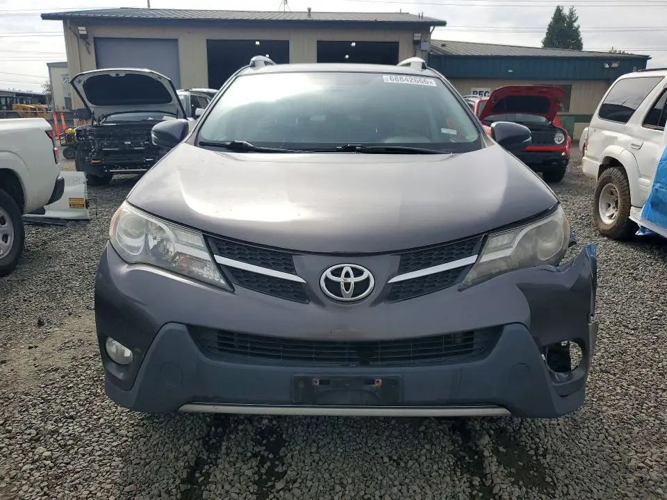 2013 TOYOTA RAV4 XLE  