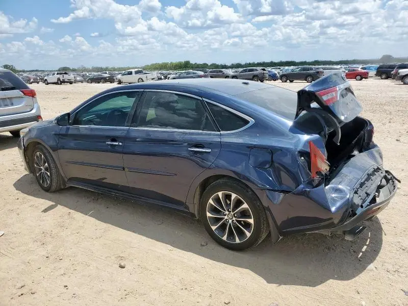 2016 TOYOTA AVALON XLE  