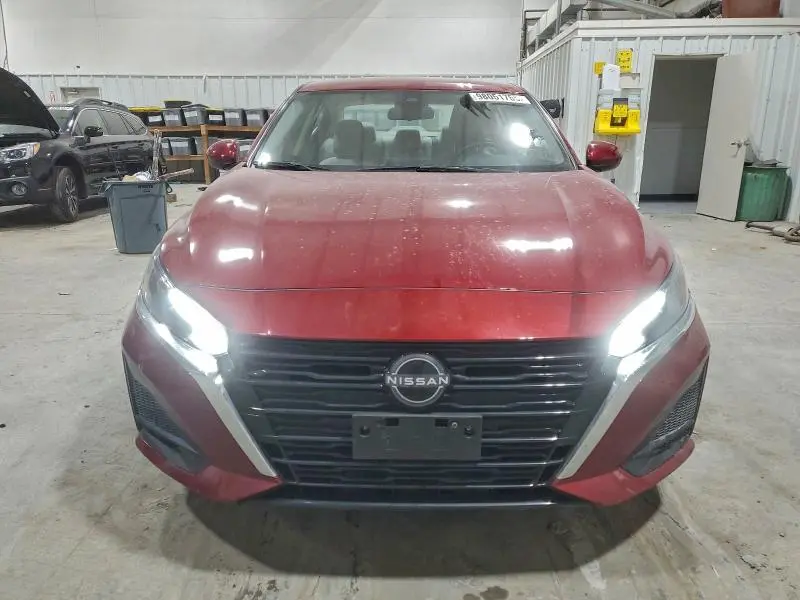 2023 NISSAN ALTIMA SV  