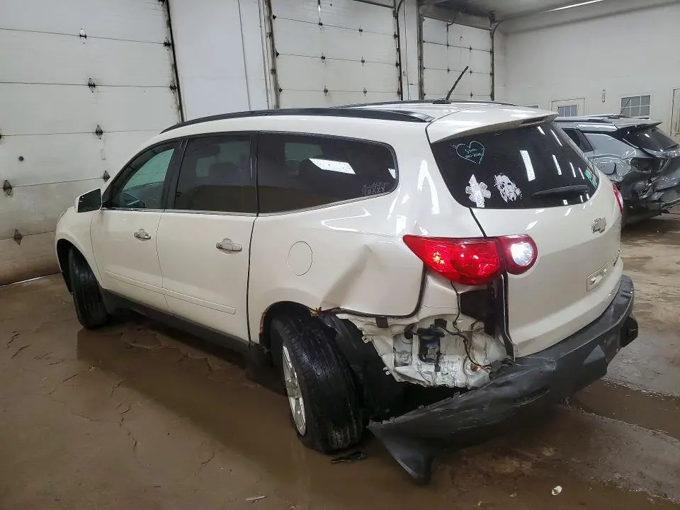 2011 CHEVROLET TRAVERSE LT  
