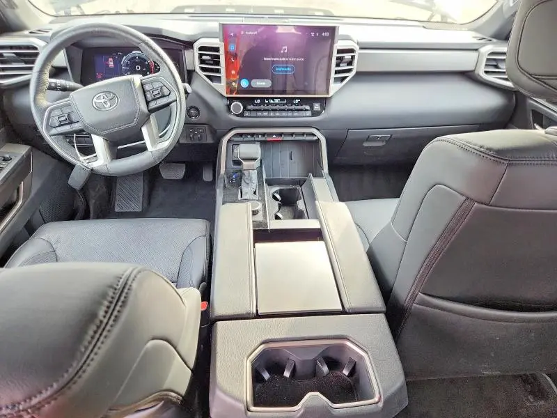 2025 TOYOTA SEQUOIA SR5  