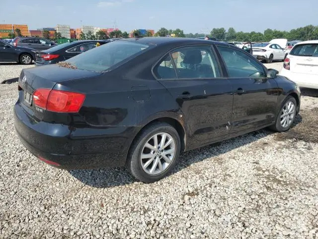 2011 VOLKSWAGEN JETTA SE  