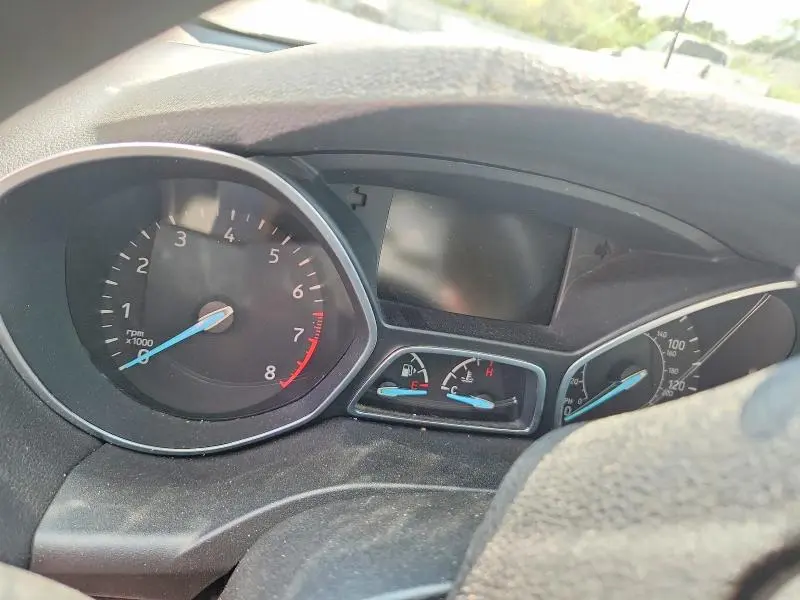 2017 FORD ESCAPE SE  