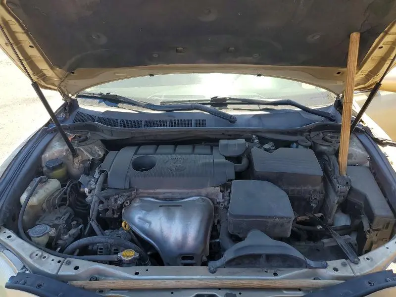 2010 TOYOTA CAMRY LE  