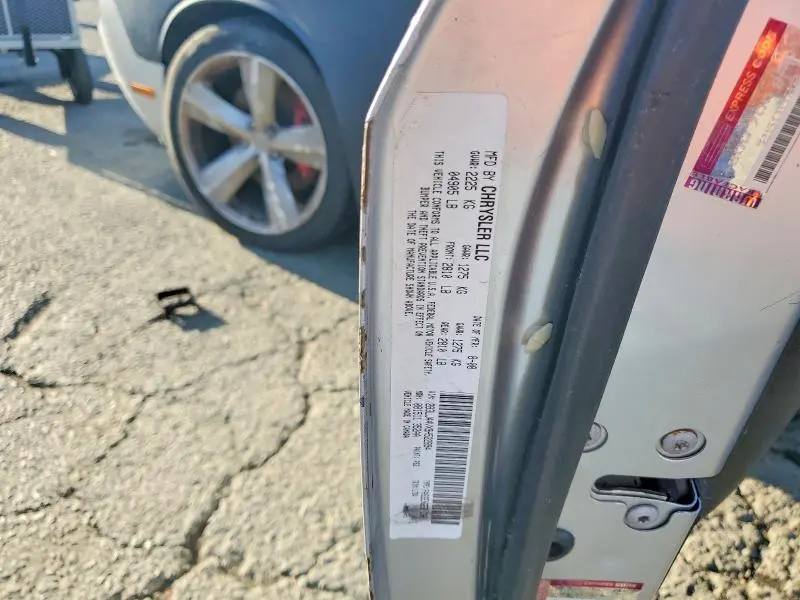 2010 DODGE CHALLENGER SRT-8  