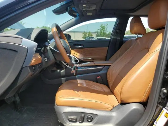 2019 TOYOTA AVALON XLE  