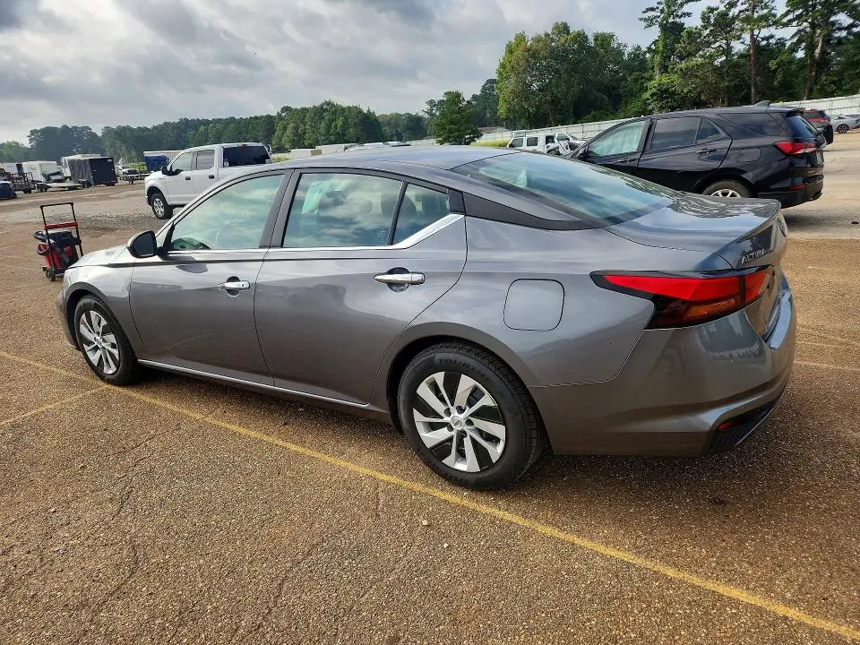2023 NISSAN ALTIMA S  