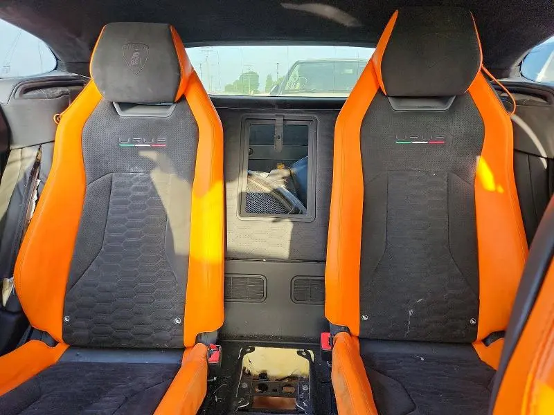 2022 LAMBORGHINI URUS   